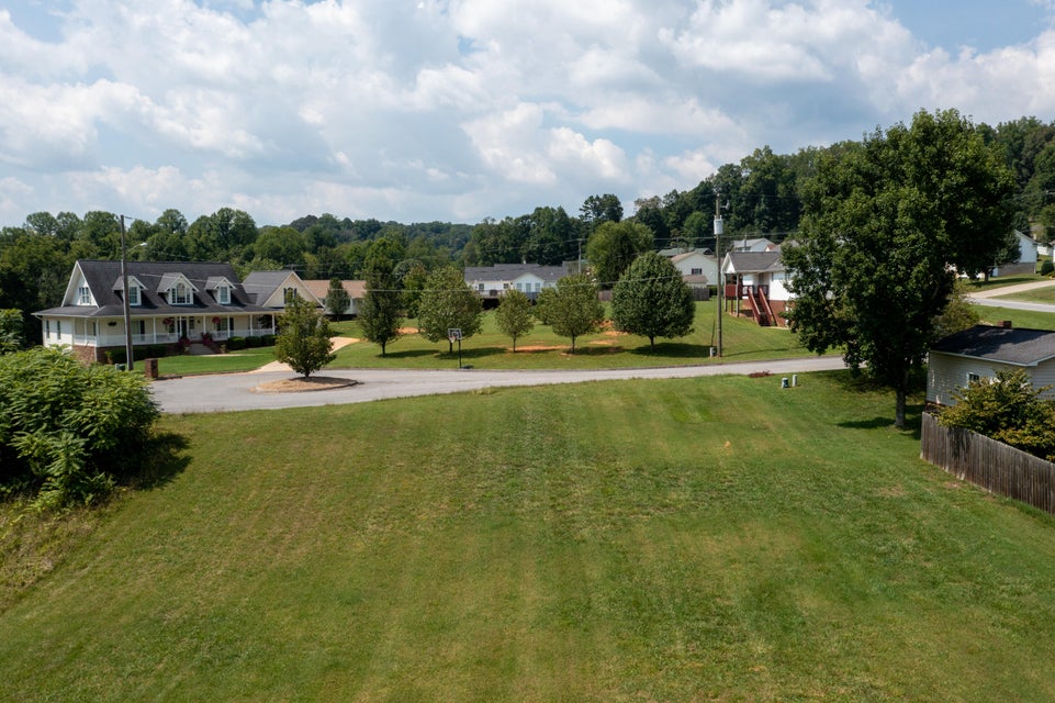 Photo #7: 707 Whippoorwill Court