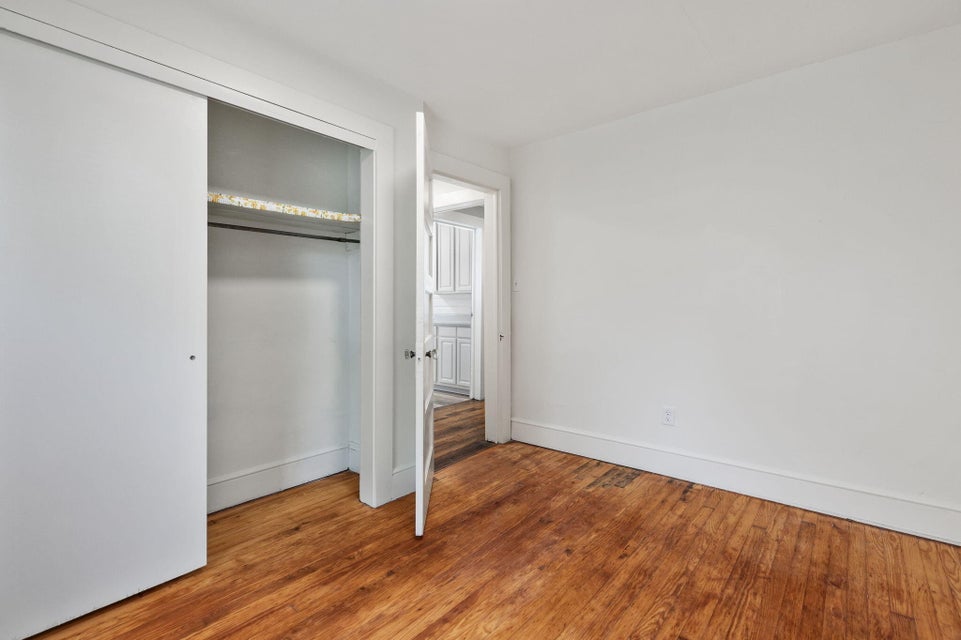 Photo #19: 128 Kingsley Avenue