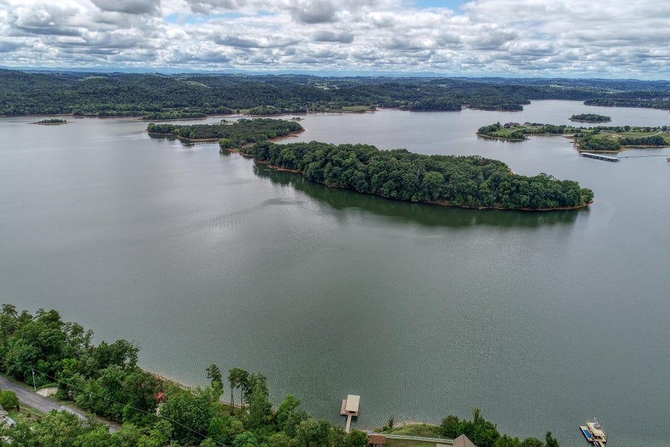 Photo #11: 648 & 627 Lakeview Drive