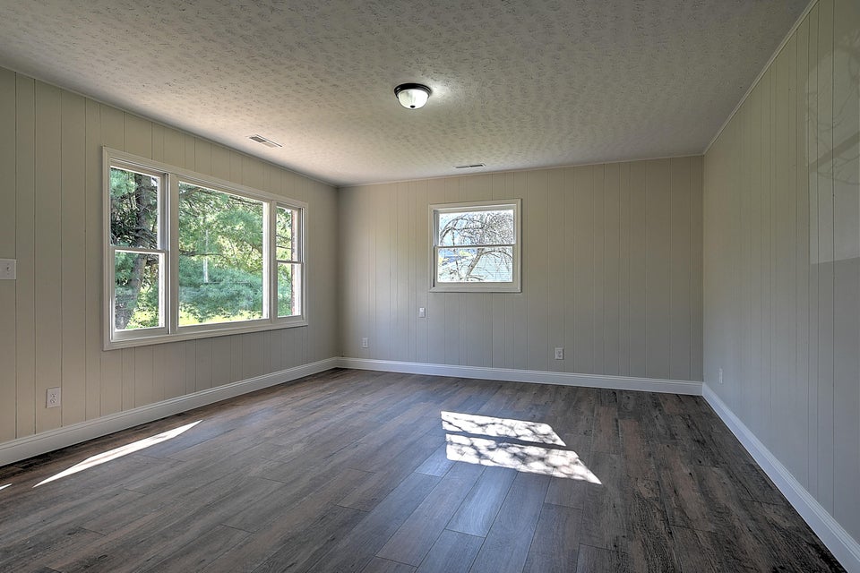 Photo #4: 1802 Presswood Road