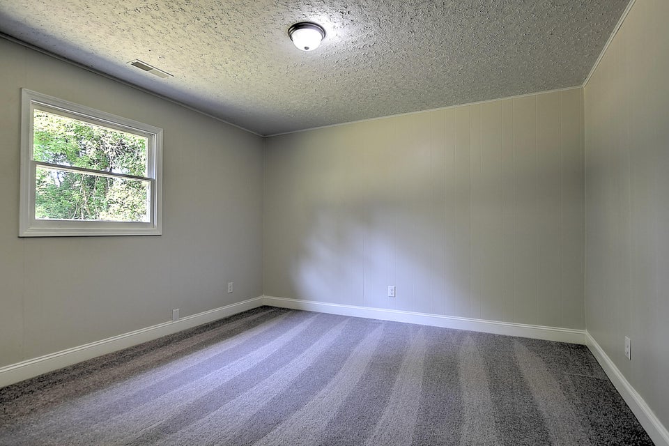 Photo #17: 1802 Presswood Road