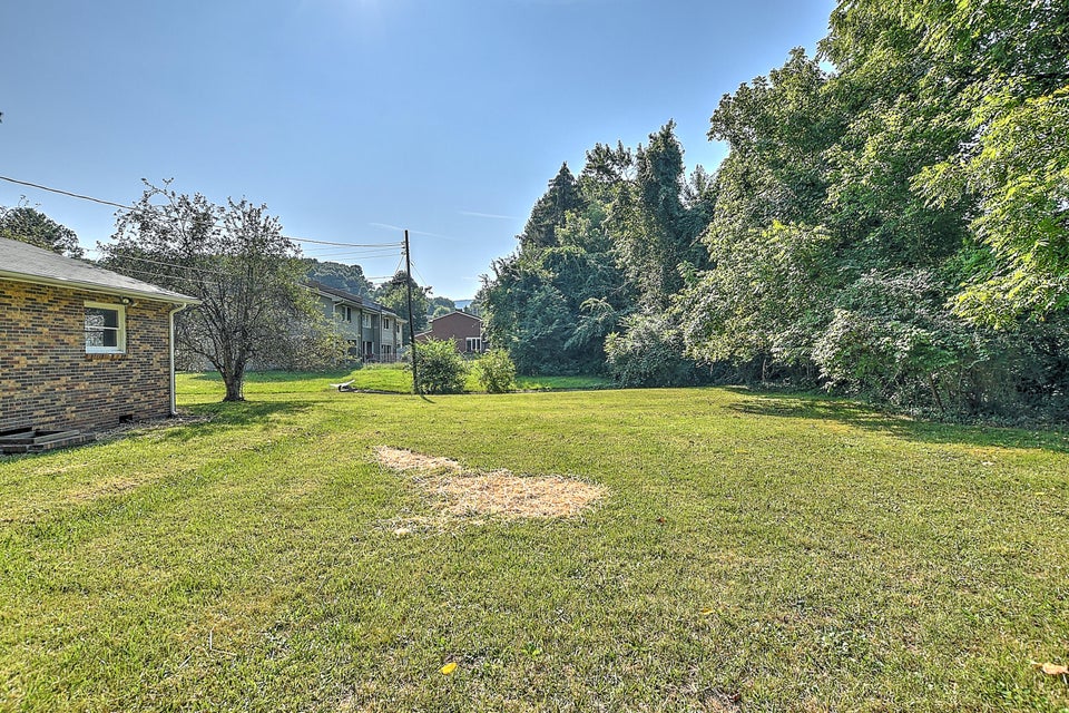 Photo #26: 1802 Presswood Road