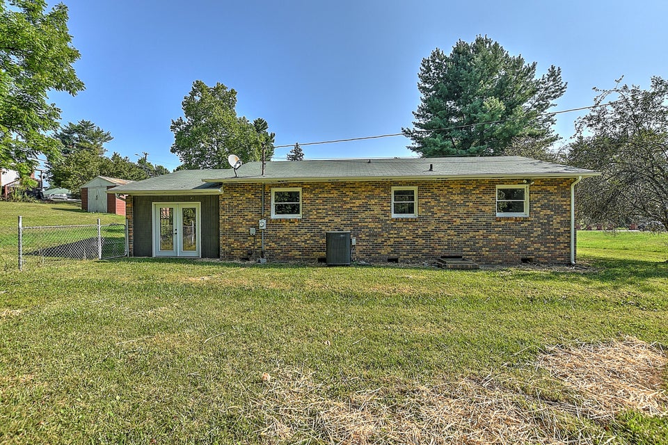 Photo #28: 1802 Presswood Road
