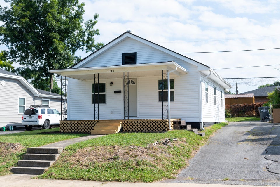 Photo #32: 1346 Sevier Avenue