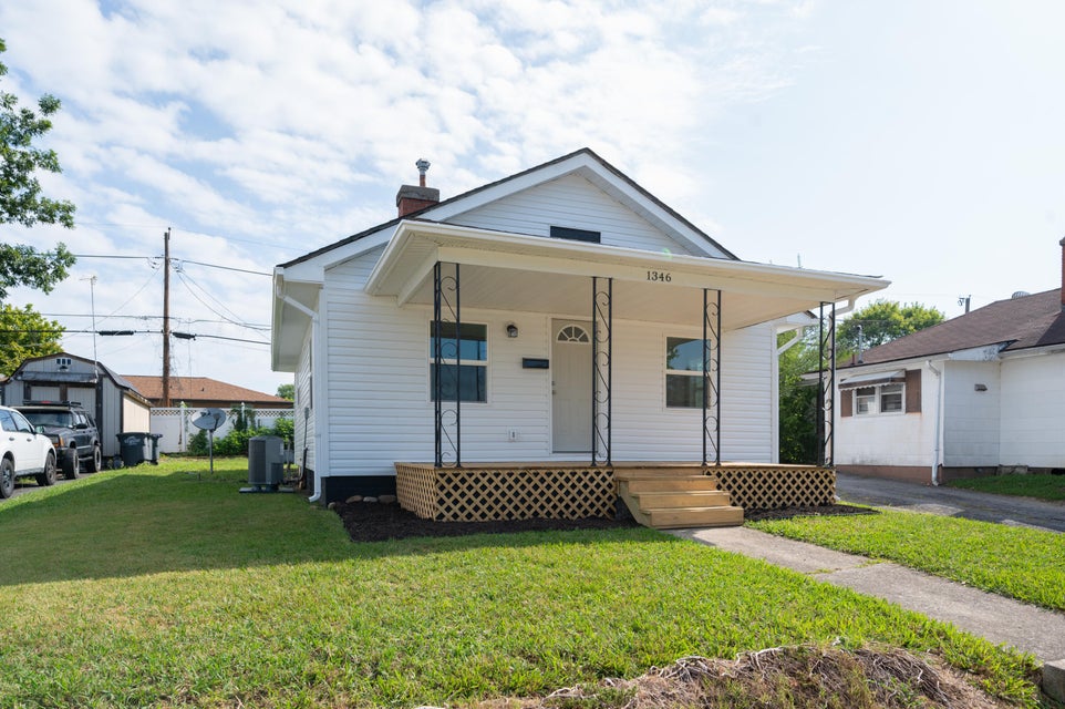 Photo #35: 1346 Sevier Avenue