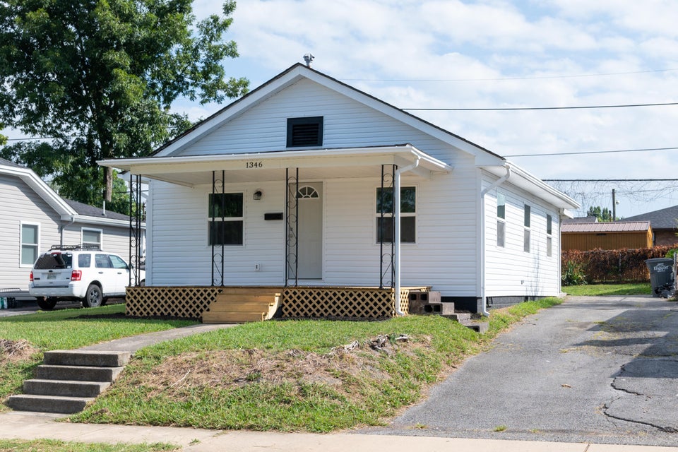 Photo #38: 1346 Sevier Avenue