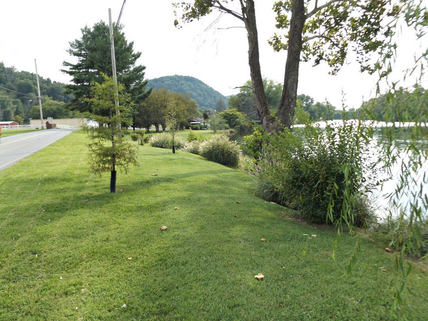 Photo #49: 120 Ledgestone Way