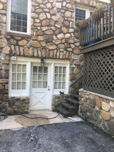 Photo #6: 539 North Street