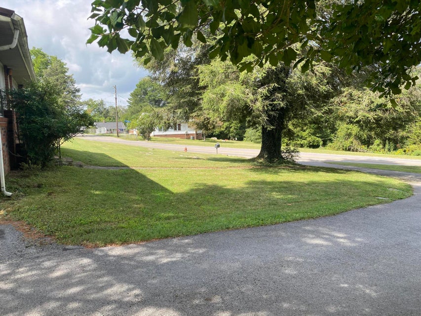 Photo #26: 6985 Old Woodway Road