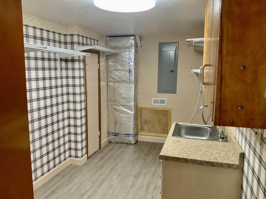 Photo #12: 955 Jefferson Drive
