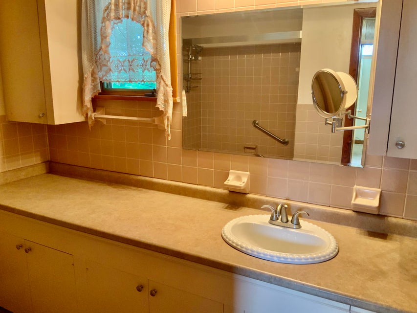 Photo #16: 955 Jefferson Drive