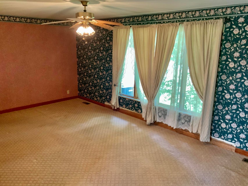 Photo #19: 955 Jefferson Drive