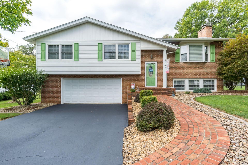 Photo #2: 106 Summit Drive