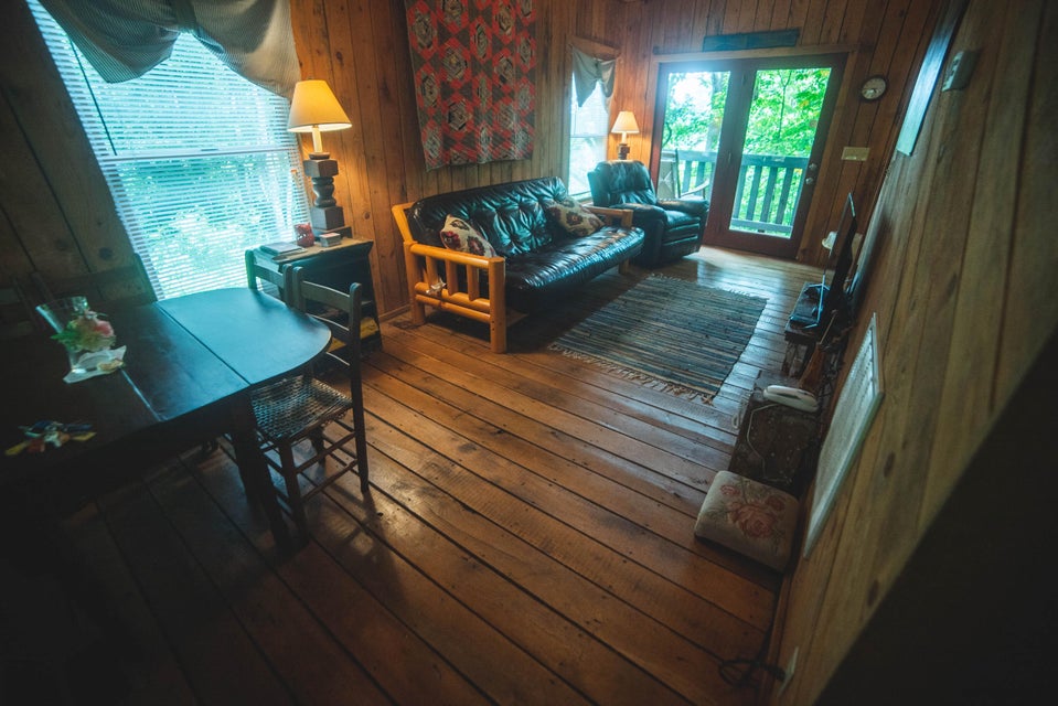 Photo #33: 2788 Tn-70