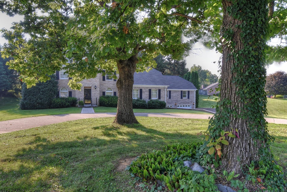 Photo #8: 1001 Estate Drive