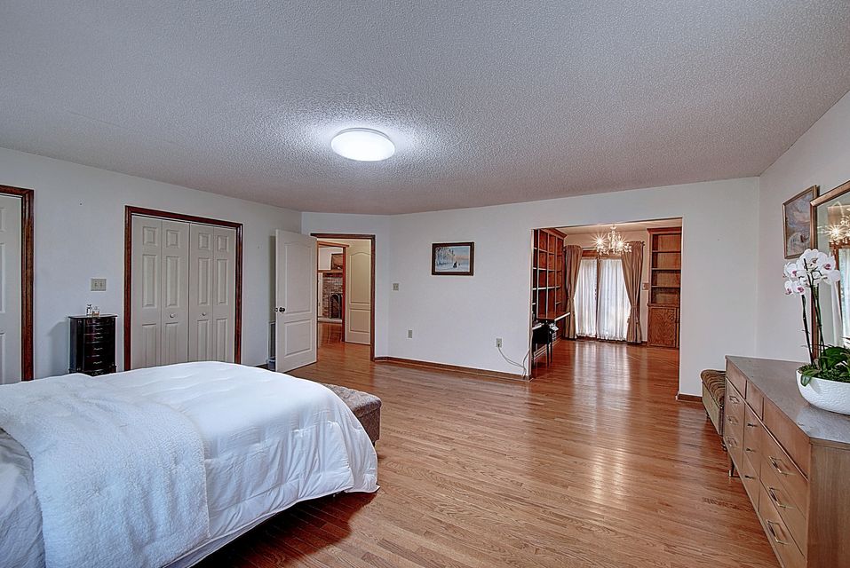 Photo #26: 1001 Estate Drive