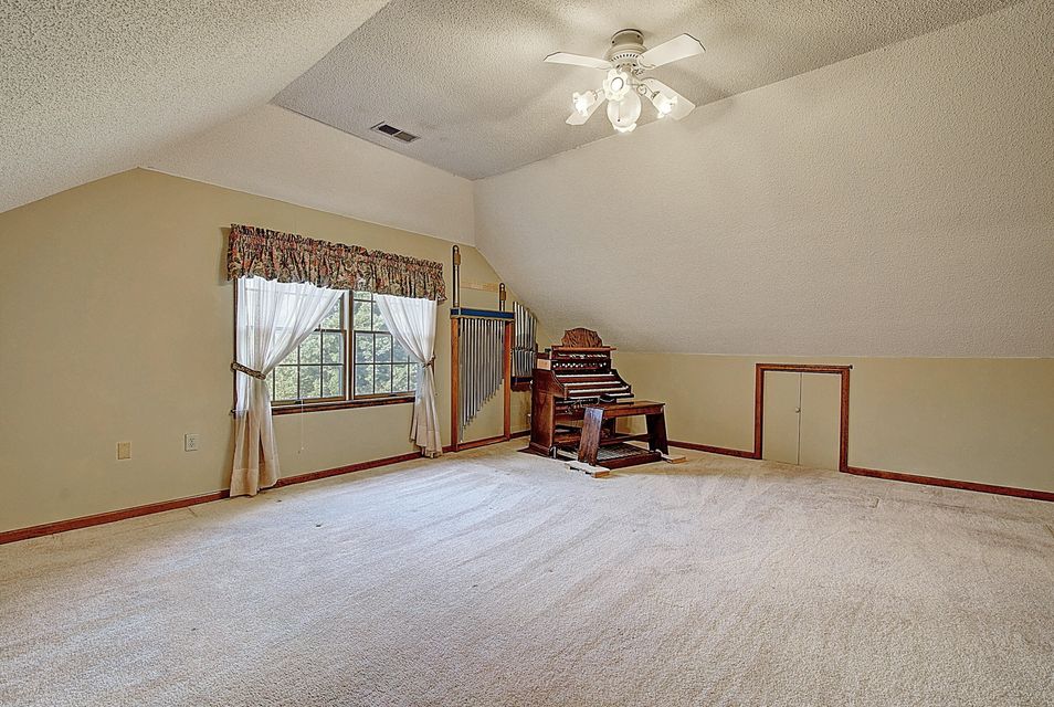 Photo #41: 1001 Estate Drive