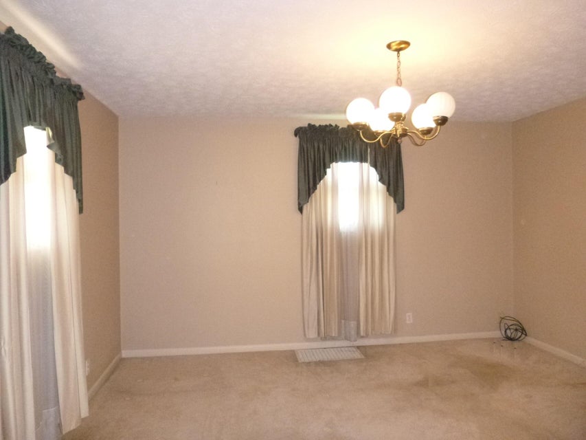 Photo #11: 949 Fairview Avenue