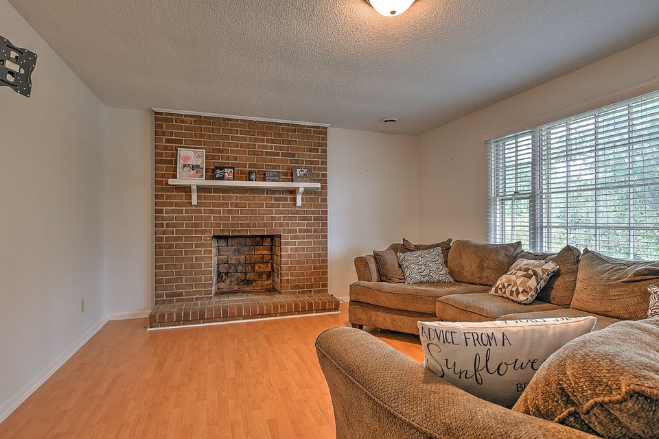 Photo #5: 23375 Four Seasons Drive