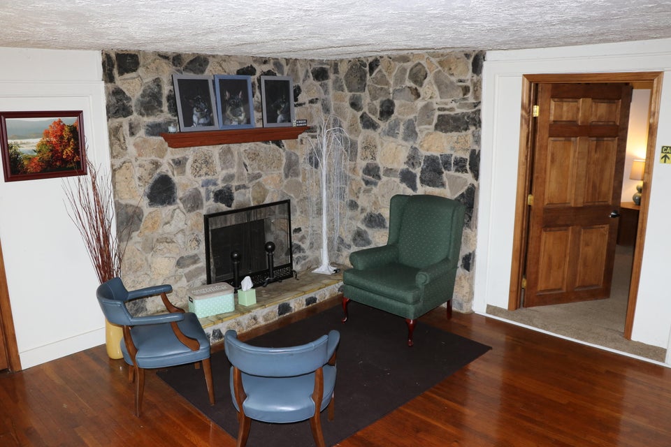 Photo #6: 1350 Lee Highway