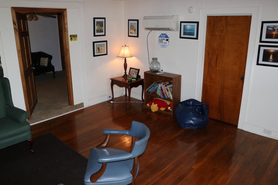Photo #7: 1350 Lee Highway