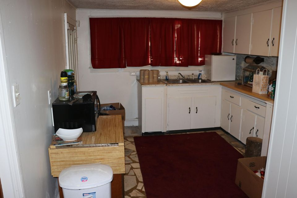 Photo #12: 1350 Lee Highway