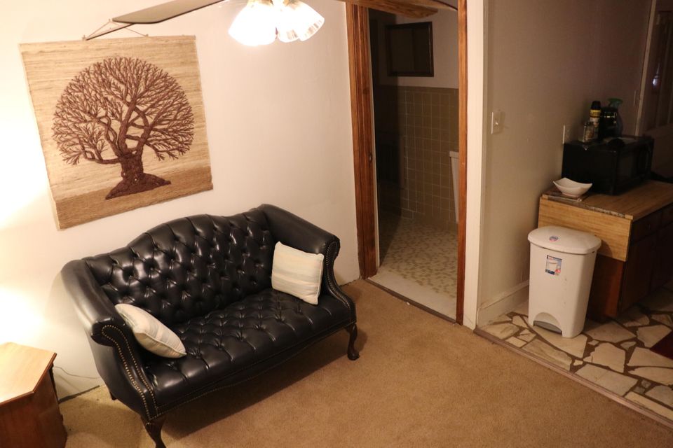 Photo #10: 1350 Lee Highway