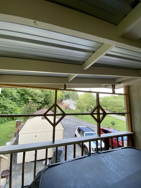 Photo #6: 218 Taylor Avenue
