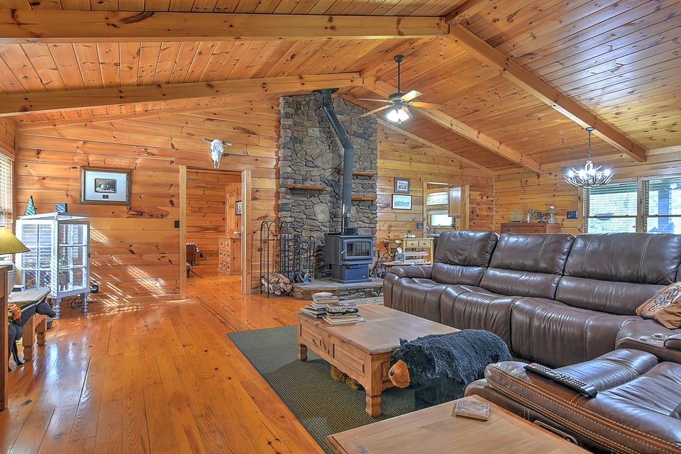 Photo #10: 6135 Jearoldstown Road