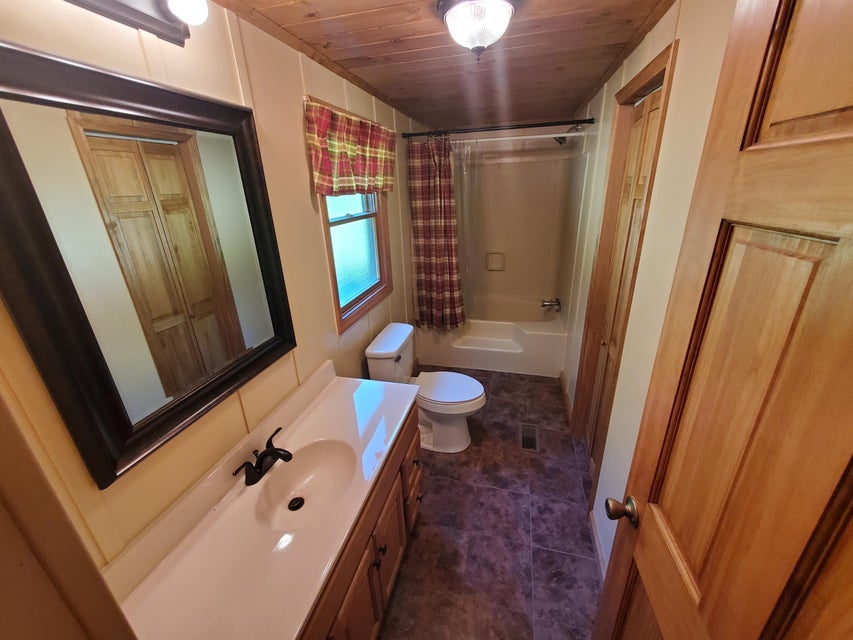 Photo #24: 1718 Seaford Lane