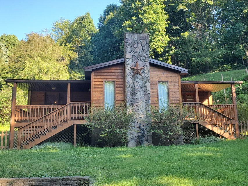 Photo #1: 1718 Seaford Lane