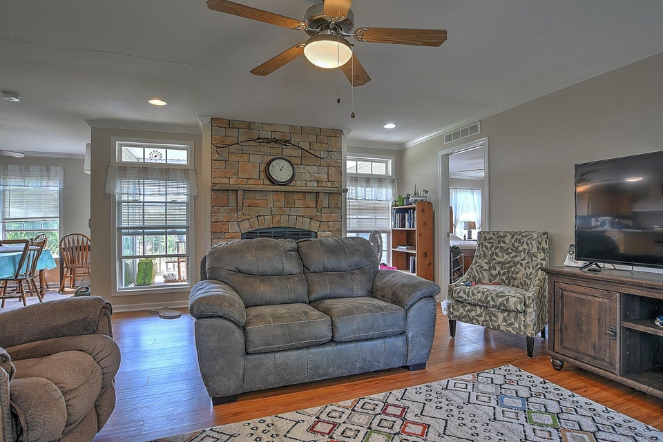 Photo #4: 715 Bewley Road