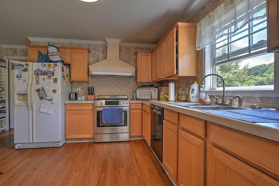 Photo #10: 715 Bewley Road