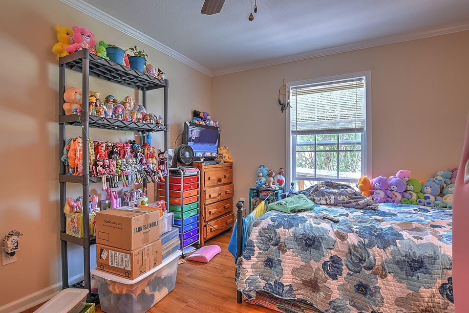 Photo #16: 715 Bewley Road