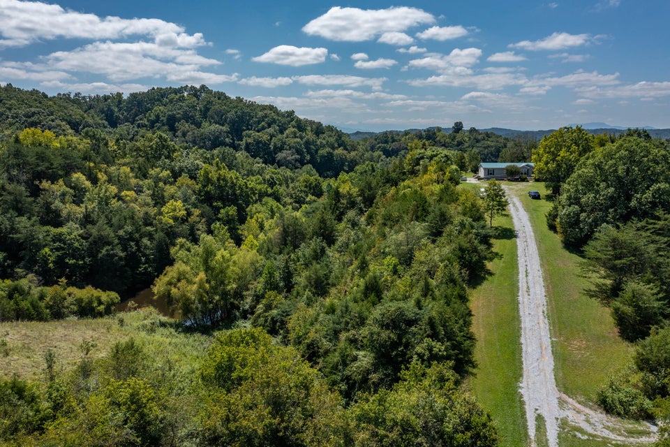 Photo #32: 715 Bewley Road