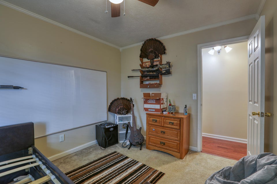 Photo #34: 502 Oak Grove Road