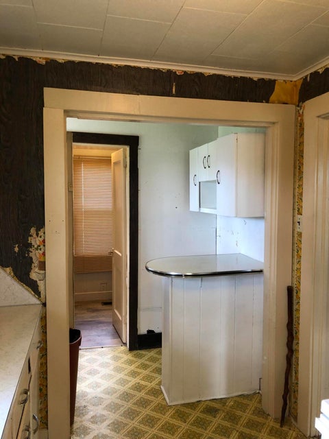 Photo #13: 104 Kingsley Avenue