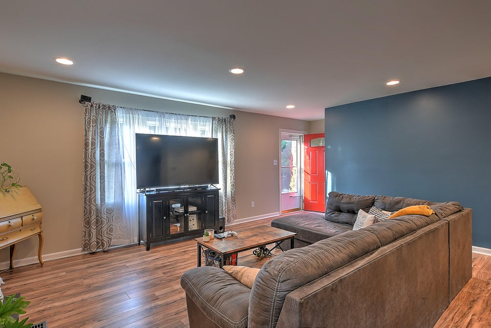 Photo #5: 1075 Prospect Avenue