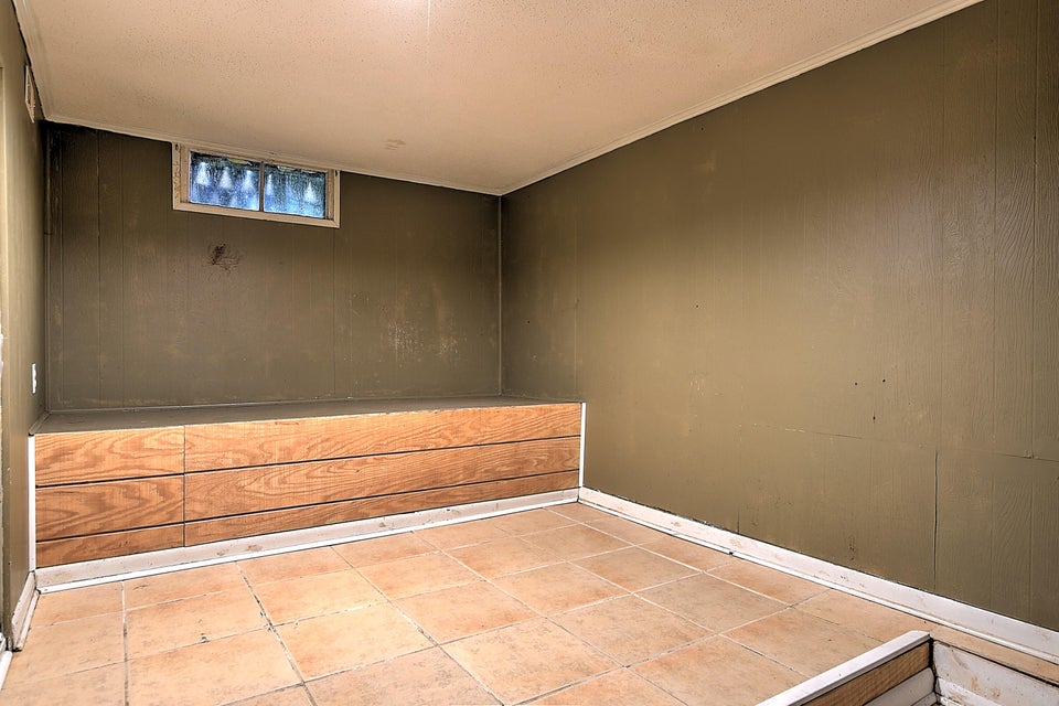 Photo #27: 1075 Prospect Avenue