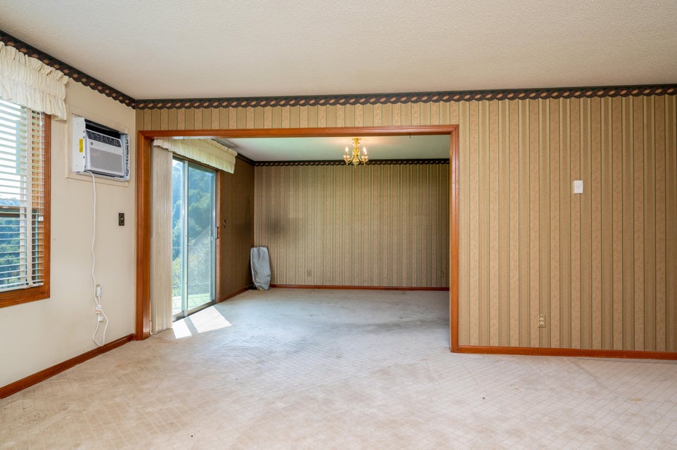 Photo #24: 404 Tulip Poplar Street