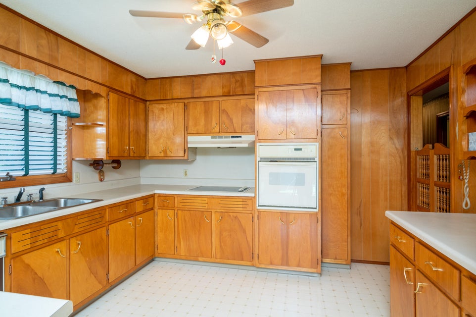 Photo #29: 404 Tulip Poplar Street