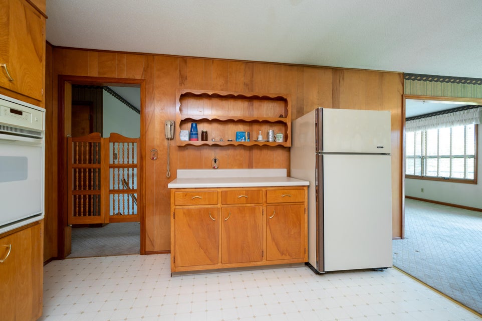 Photo #32: 404 Tulip Poplar Street