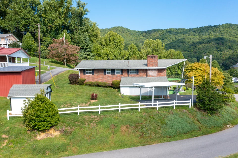 Photo #8: 404 Tulip Poplar Street
