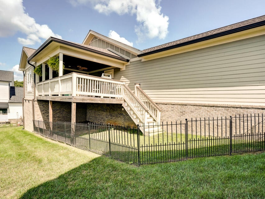 Photo #6: 249 Princeton Gardens Private Drive