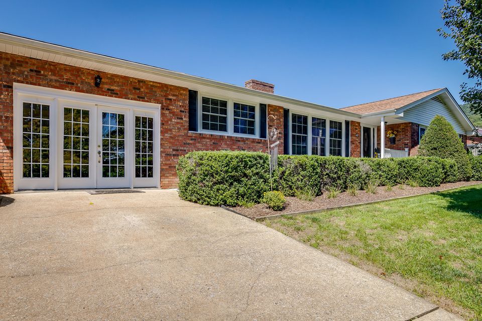 Photo #4: 437 Holston Terrace