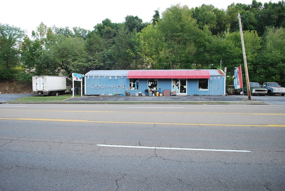 Photo #2: 1846 Elk Avenue