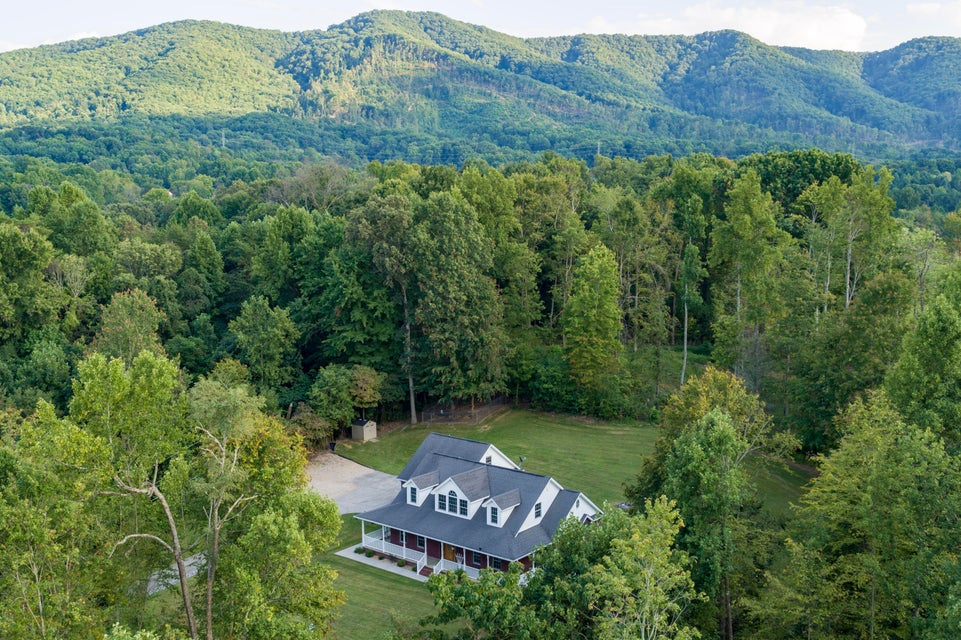 Photo #4: 2601 Cherokee Road