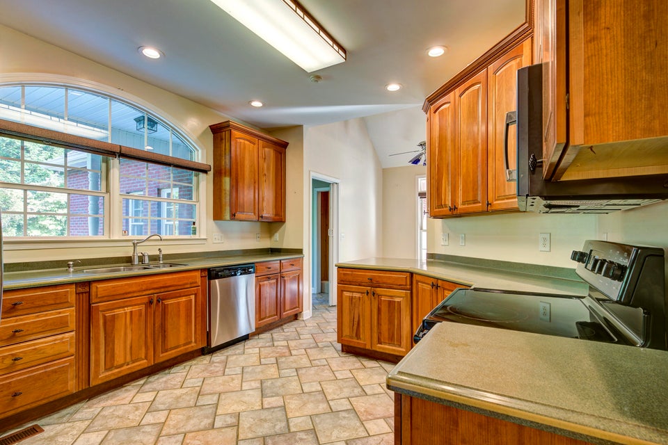 Photo #16: 2601 Cherokee Road