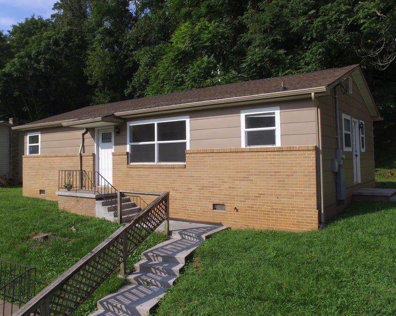Photo #24: 935 Hall Drive
