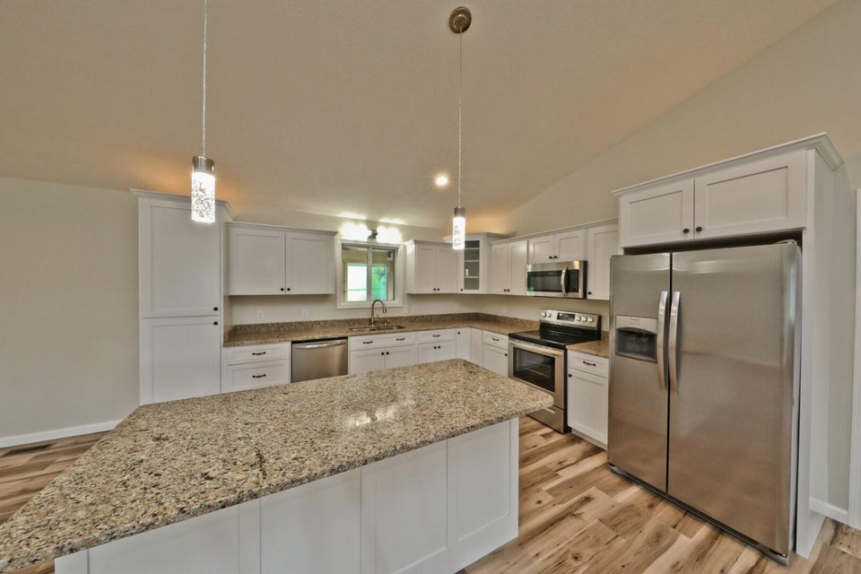 Photo #20: 107 Meadowvale Road